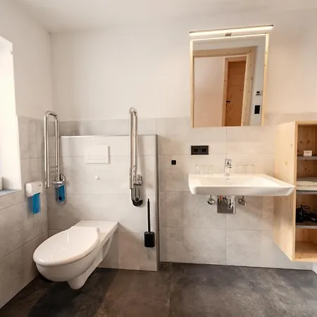 Rohrerhof Apartament *